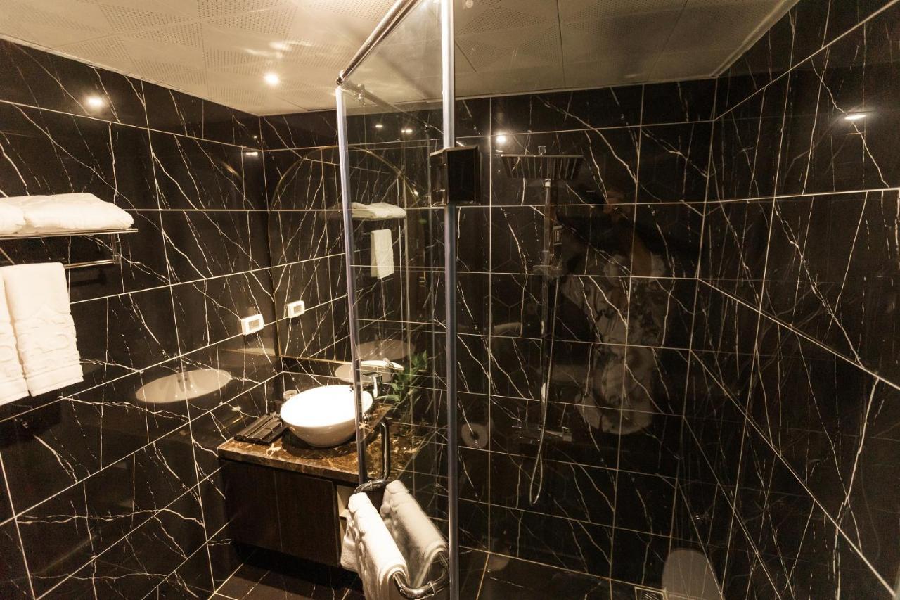 Hong Van Hotel 河内 外观 照片