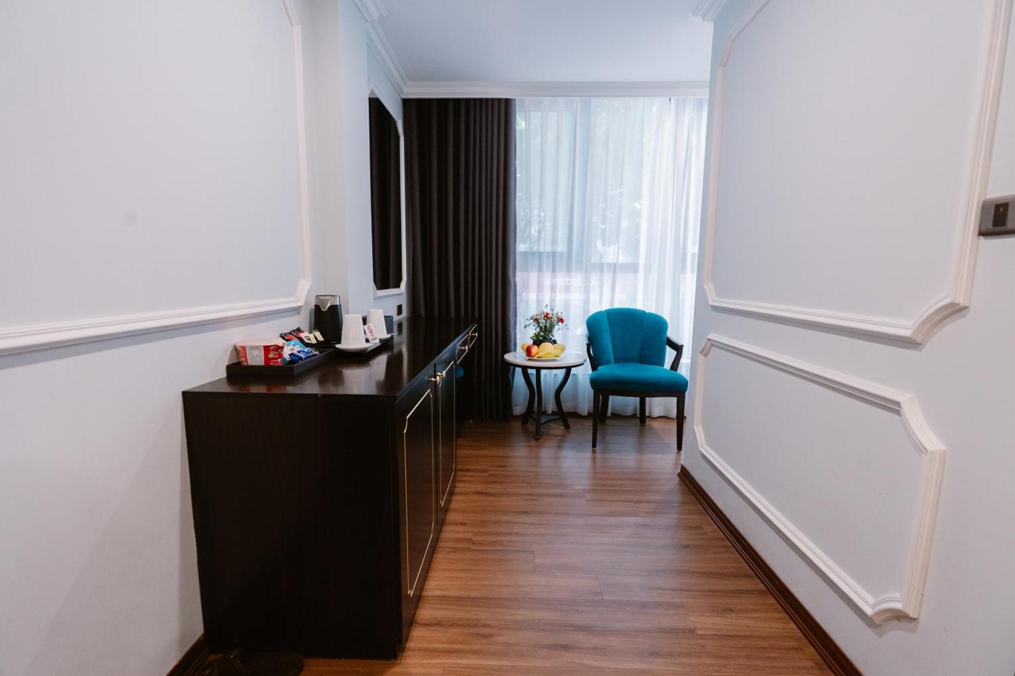 Hong Van Hotel 河内 外观 照片